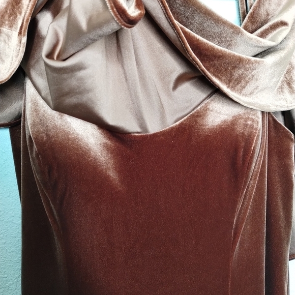 REVELRY Riley Convertible Velvet Bridesmaid Dress in Rust Size 20 - Picture 3 of 8